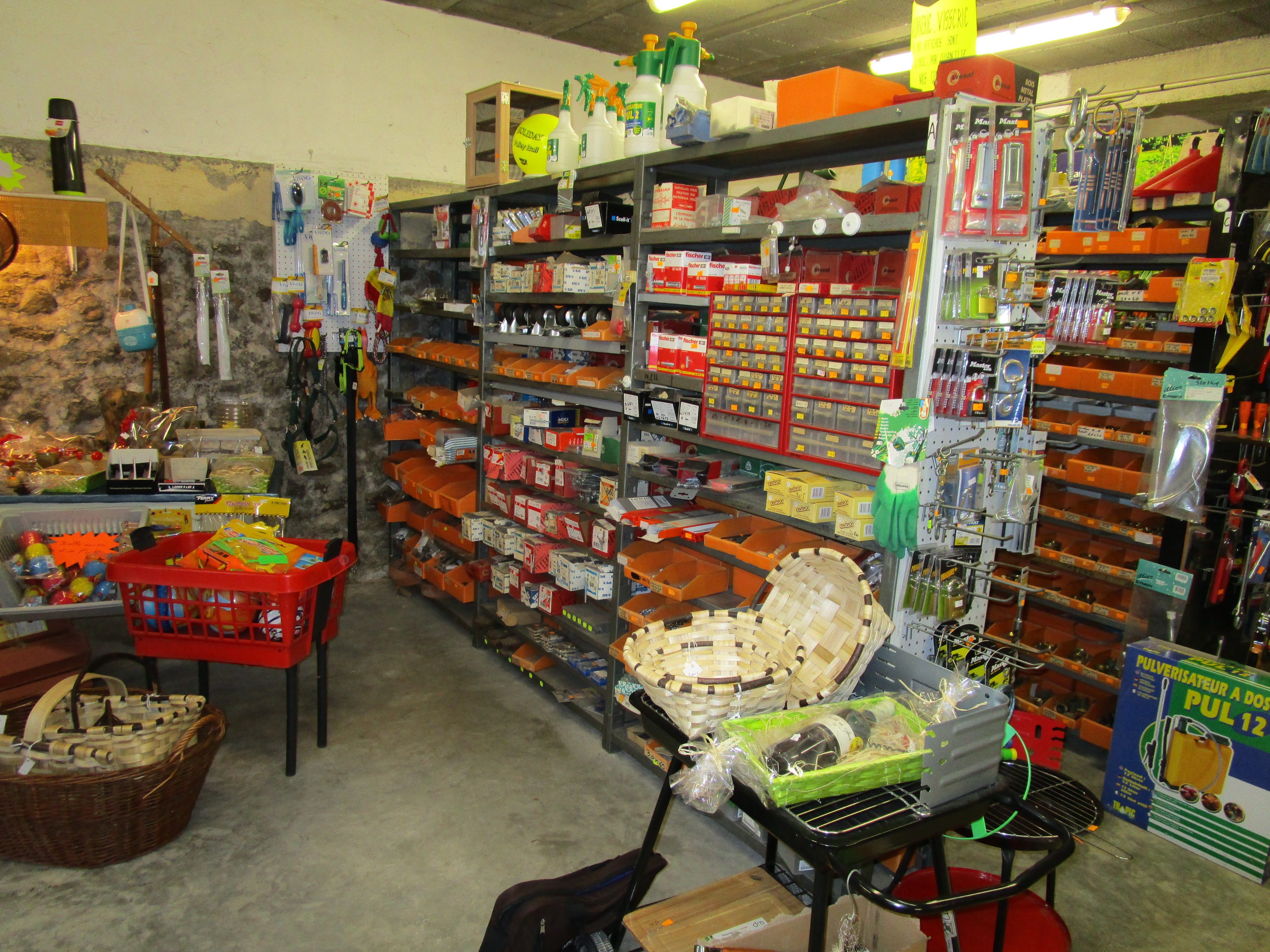 Quincaillerie en ligne Outils bricolage e-commerce - Accroche balai REEOL