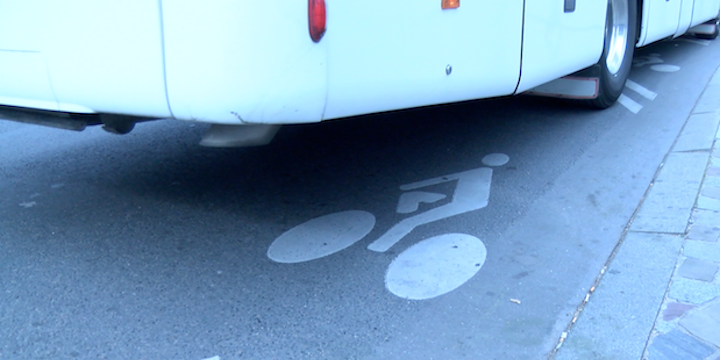 Vélo dans Paris: "La maire de Paris devrait travailler avec Valérie Pécresse"